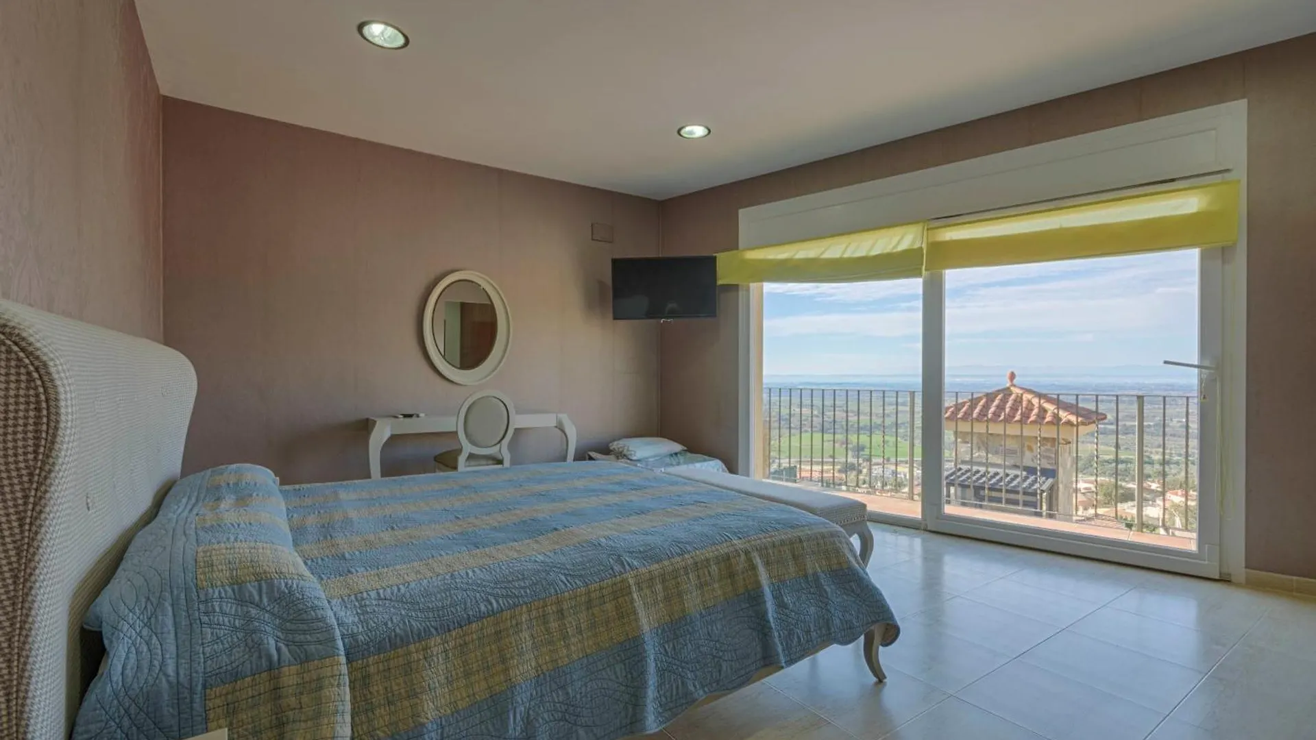 Excepcional Villa Con Vistas Panoramicas A La Bahia De Rosas Immo365 Palau-Saverdera
